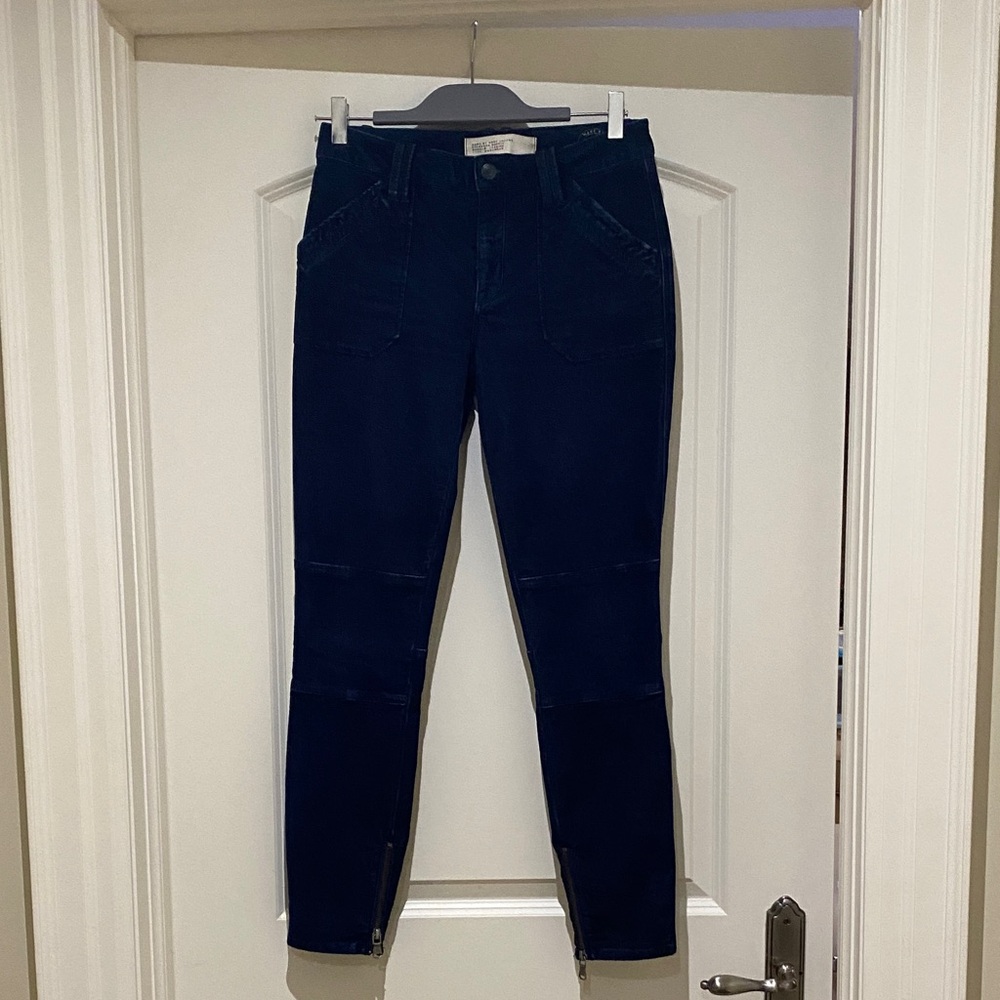 ⚪️Marc by Marc Jacobs Standard Supply Workwear Navy Legging Corduroy Jeans